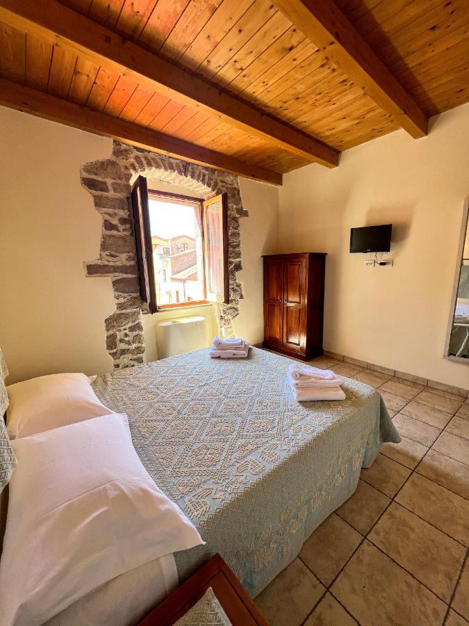 Hotel La Vecchia Torre Bosa Zewnętrze zdjęcie