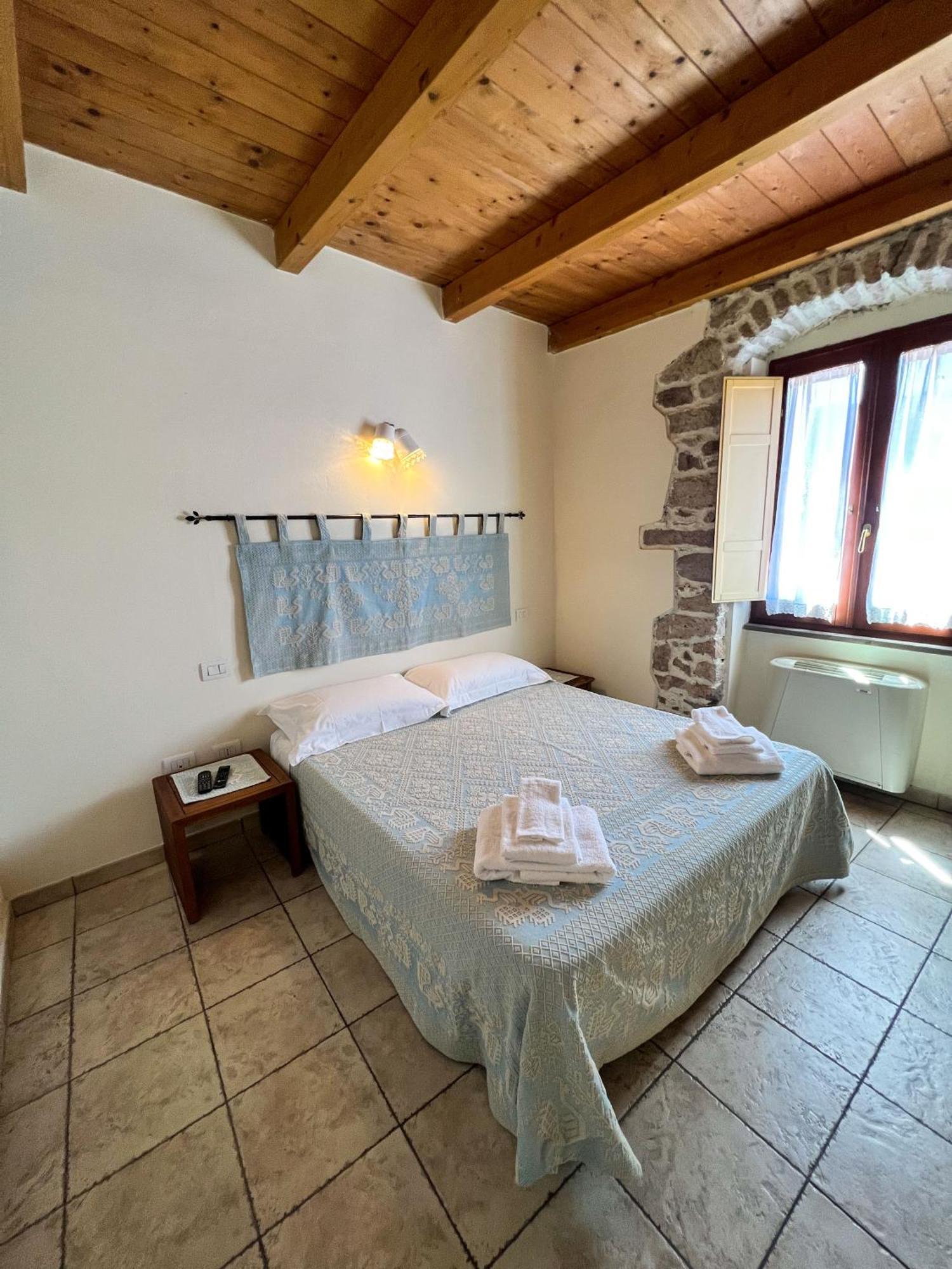 Hotel La Vecchia Torre Bosa Zewnętrze zdjęcie