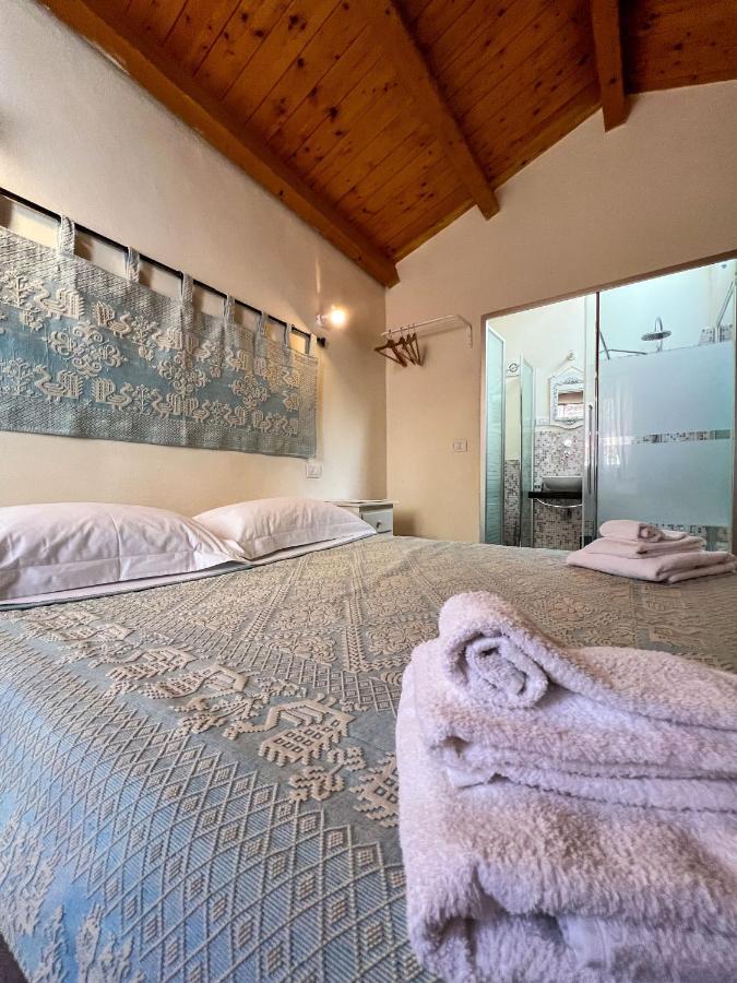 Hotel La Vecchia Torre Bosa Zewnętrze zdjęcie