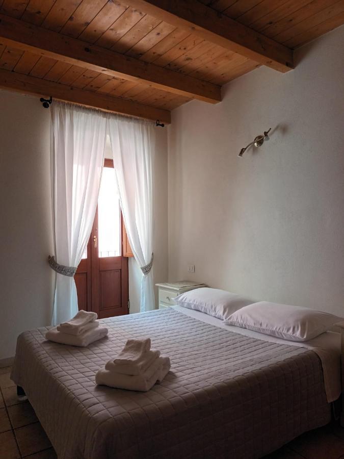 Hotel La Vecchia Torre Bosa Zewnętrze zdjęcie