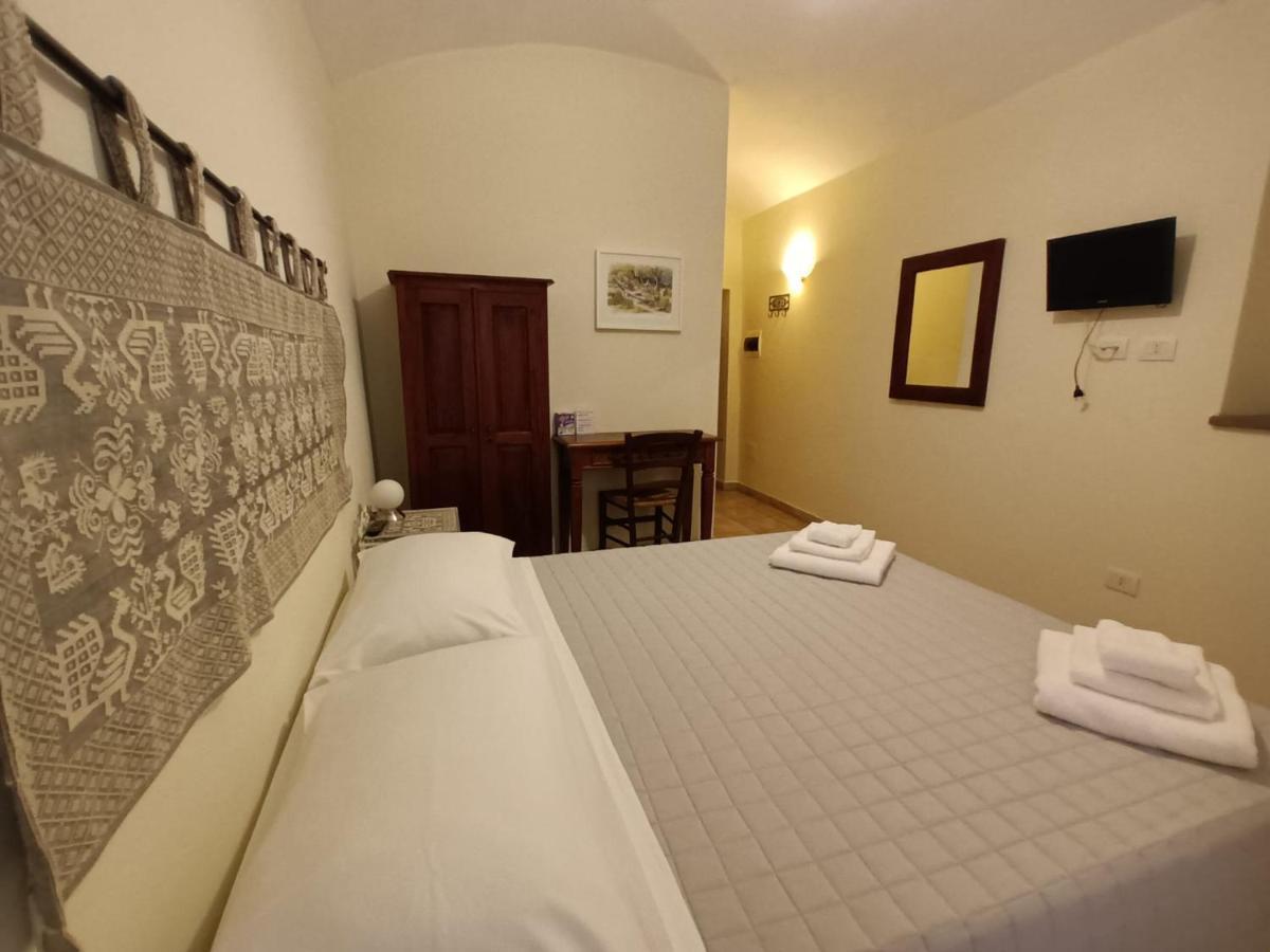 Hotel La Vecchia Torre Bosa Zewnętrze zdjęcie